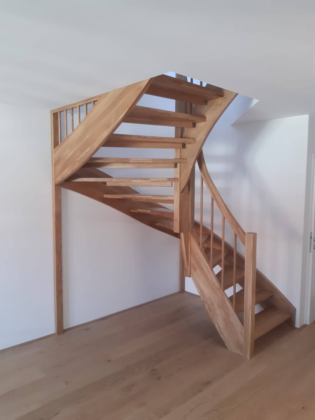Freitragende Treppen